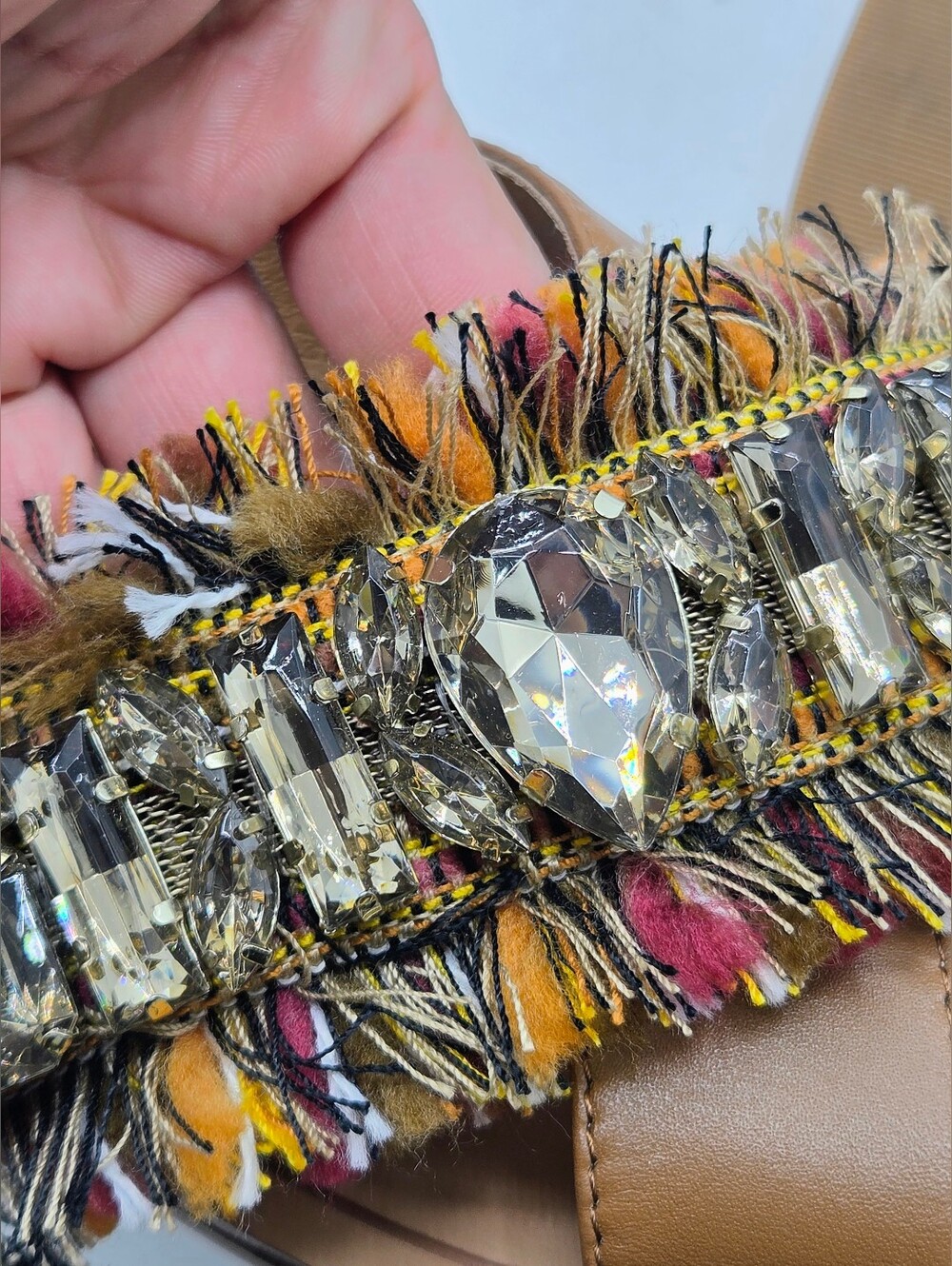 Crown Vintage Somaya Embellished Fringe Flat Sandals Tan Brown 9M - Picture 14 of 16